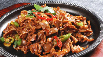 0628铁板肉蓉香菇0628铁板千页豆腐每片豆腐上都抹上肉哦